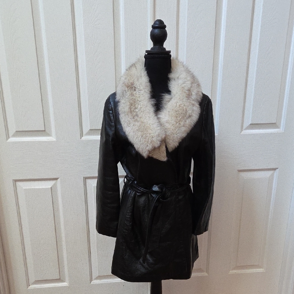 Vintage Black Soft Leather & Fox Fur Collar Coat-L